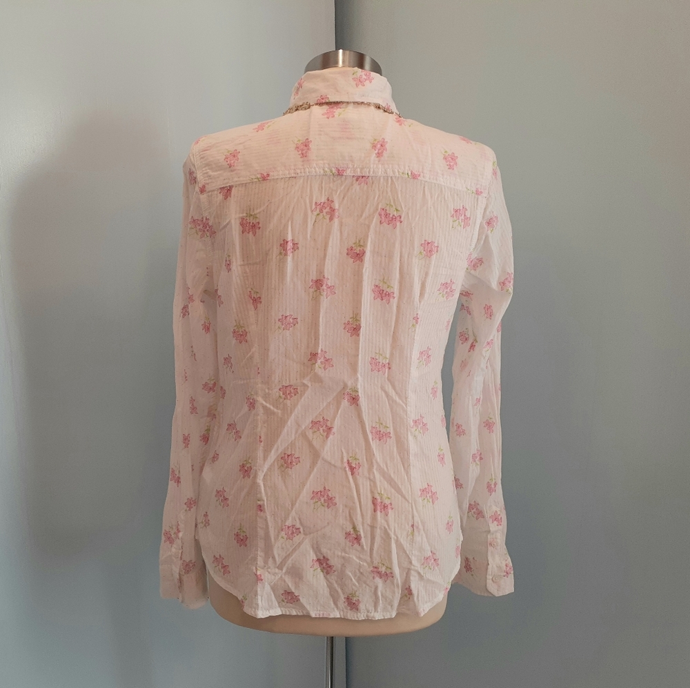 Shirt. - Picture 6 of 10